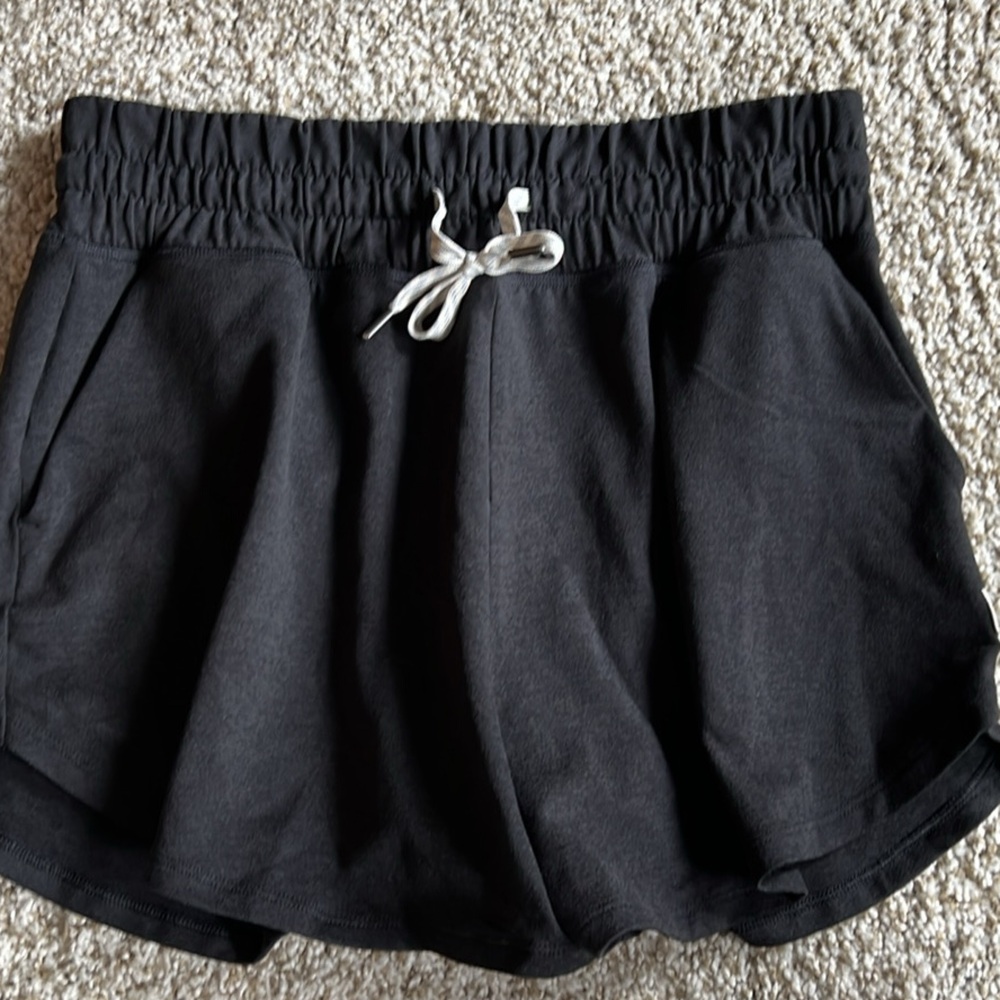 Vuori Women's Black Athletic Shorts